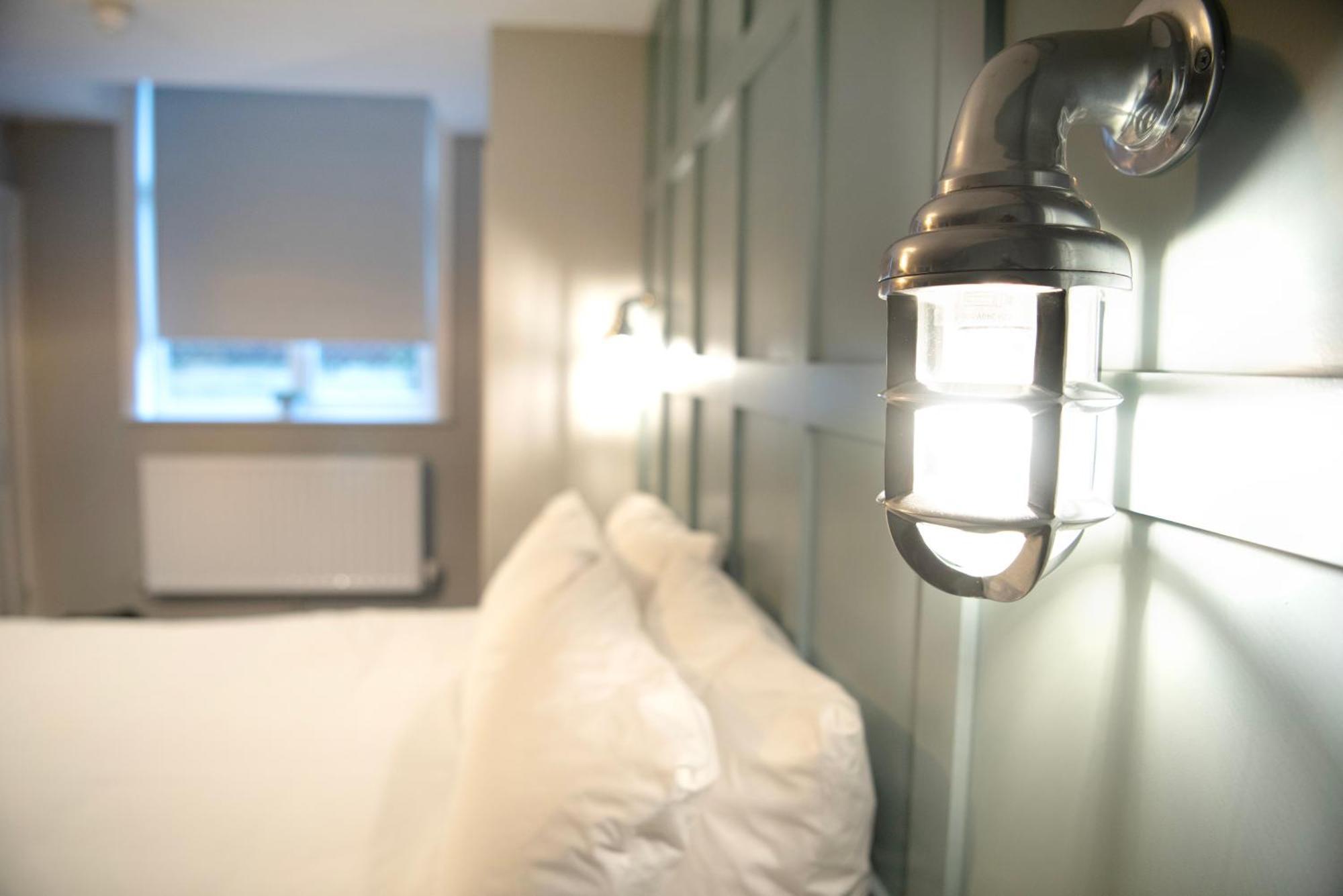 3 -min Walk To Pier & Fast Wi-fi & Perfect Getaway Гостевой дом 4*