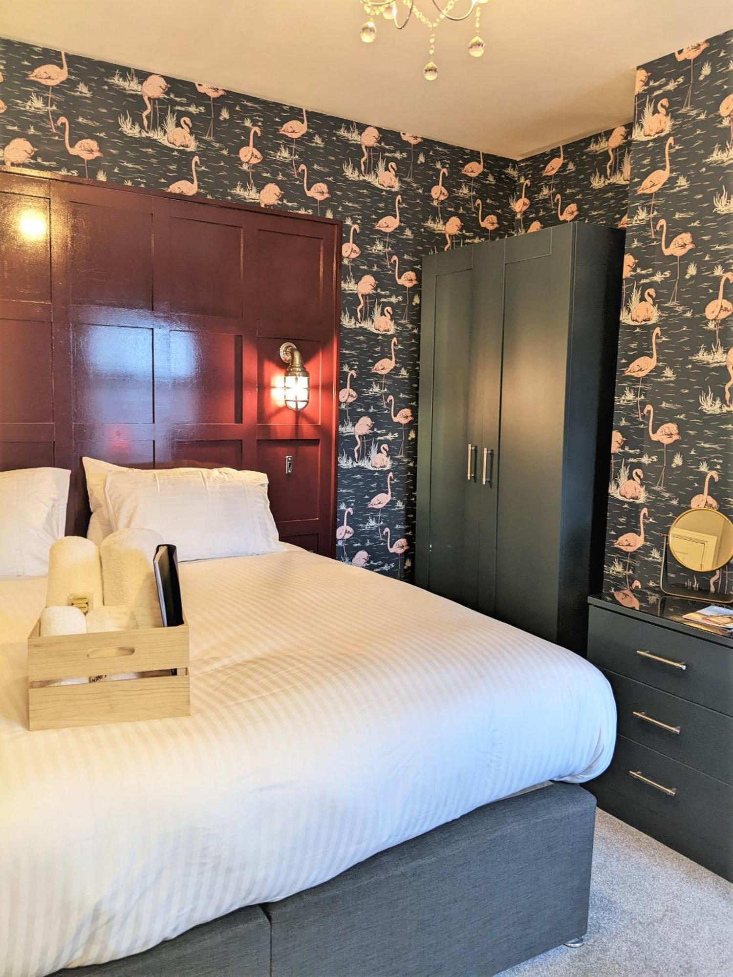 Гостевой дом 3 -min Walk To Pier & Fast Wi-fi & Perfect Getaway 4*