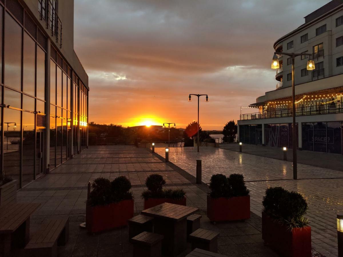 Гостевой дом 3 -min Walk To Pier & Fast Wi-fi & Perfect Getaway
